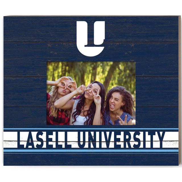 U  
LASELL UNIVERSITY