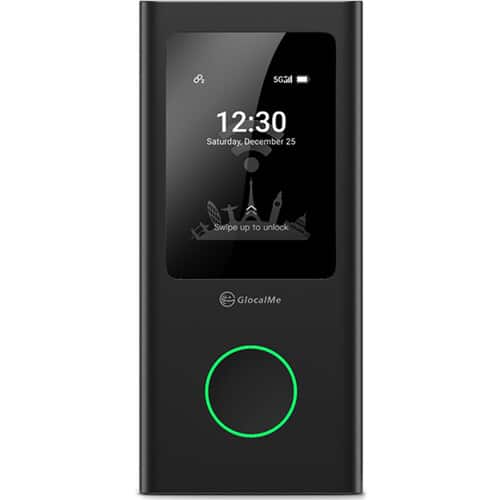 8 SGil  
12:30  
Saturday, December 25  
Swipe up to unlock  
GlocalMe