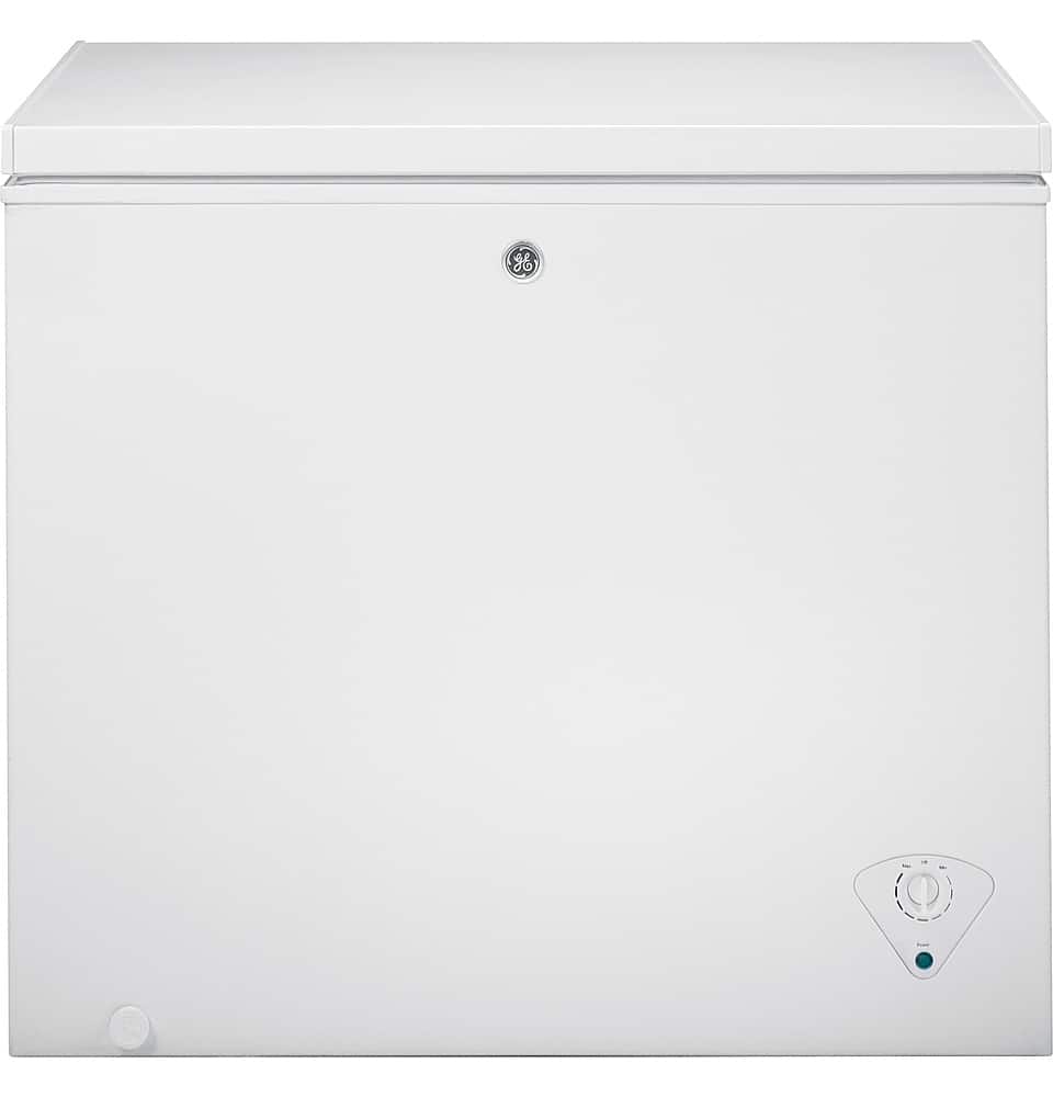 GE - 7.0 Cu. Ft. Garage-Ready Chest Freezer - White