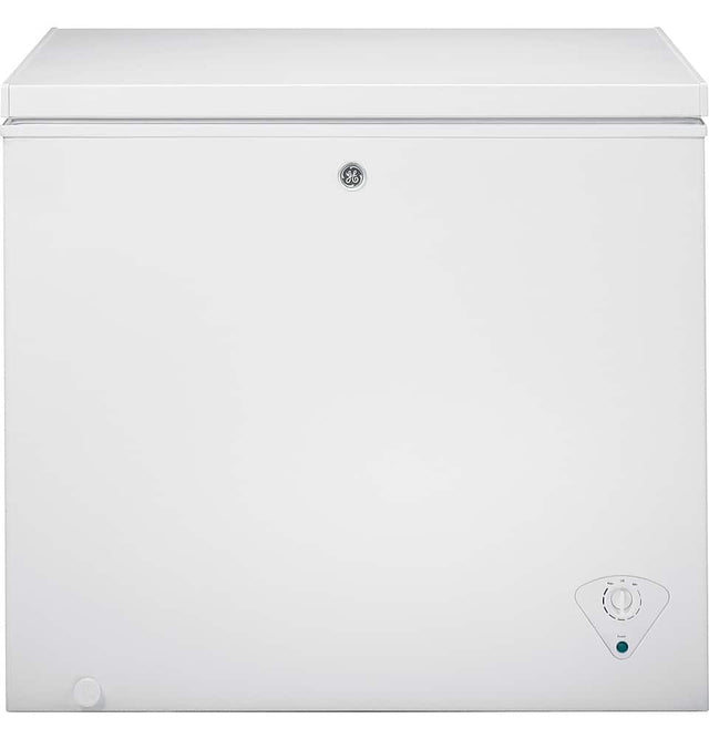 Front. GE - 7.0 Cu. Ft. Garage-Ready Chest Freezer - White.