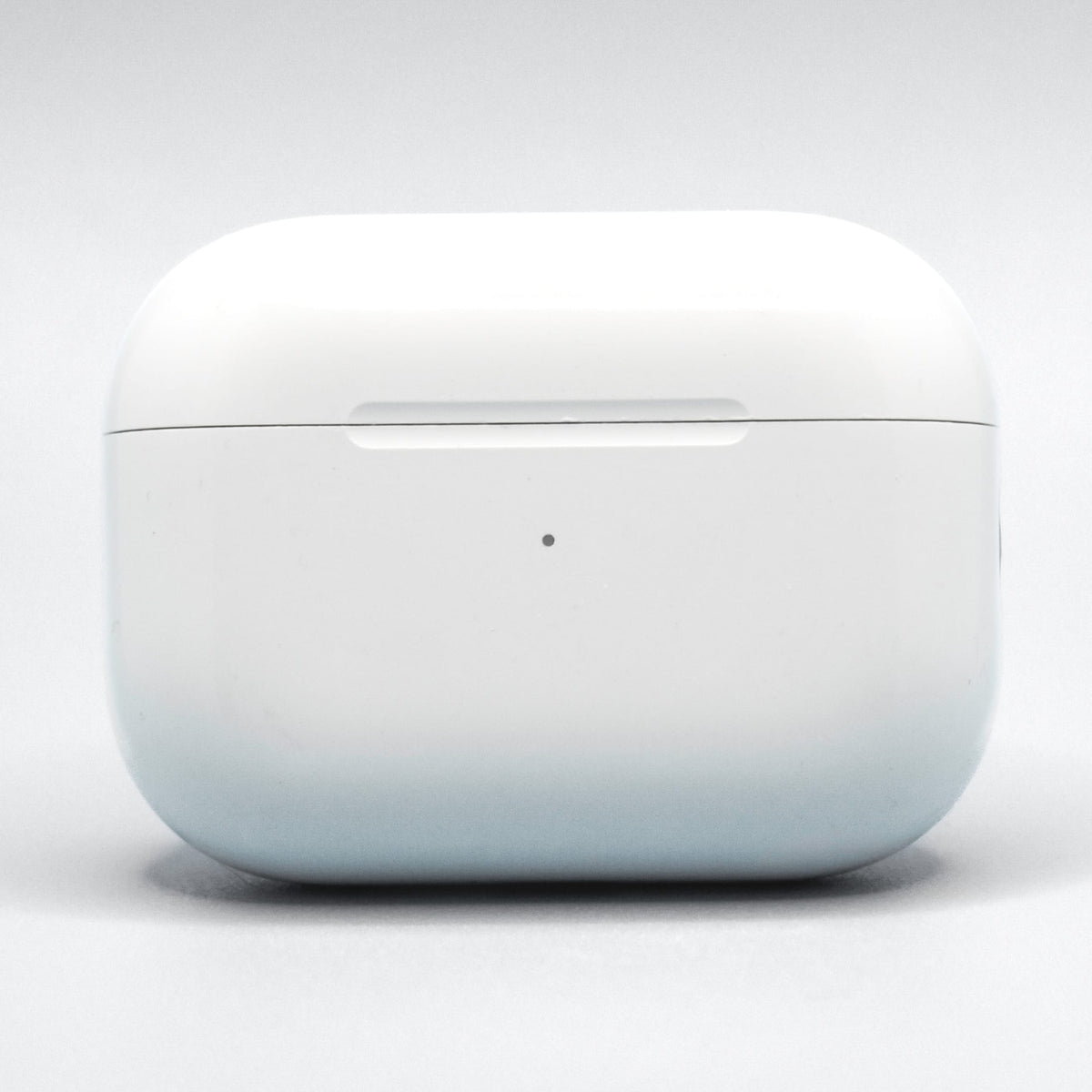 Apple - Refurbished Excellent - AirPods Pro 2nd Gen (USB-C) - Replacement Charging Case (A2968)