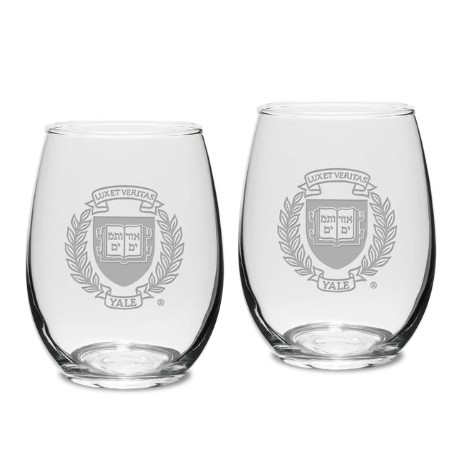 LUX ET VERITAS  
YALE