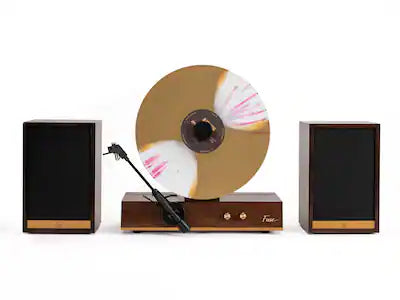 Fuse Audio - Fuse GLD Vertical Turntable Record Player with Speakers | BT, AUX | Audio Technica Needle | Real