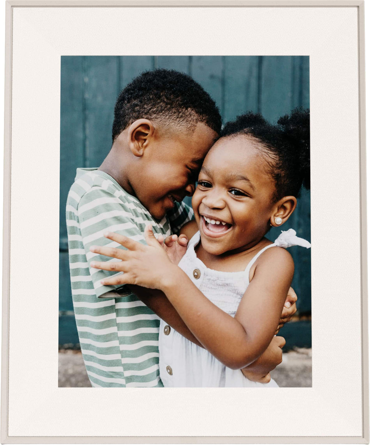 Aura Home - Aura Aspen 12" Digital Wifi Photo Frame-Sandstone with Paper Mat - Sandstone (Light)